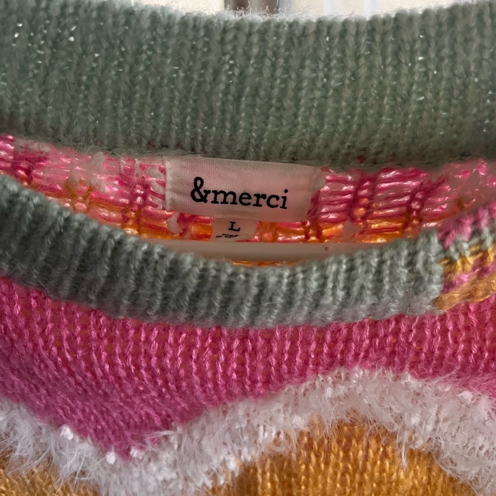 &Merci Vibrant Chevron Pattern Cropped Sweater - image 3